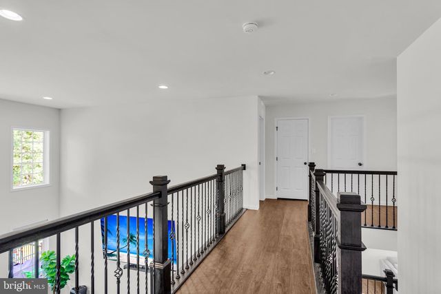 4555 LARK MEADOWS DR, Mechanicsburg, PA 17055