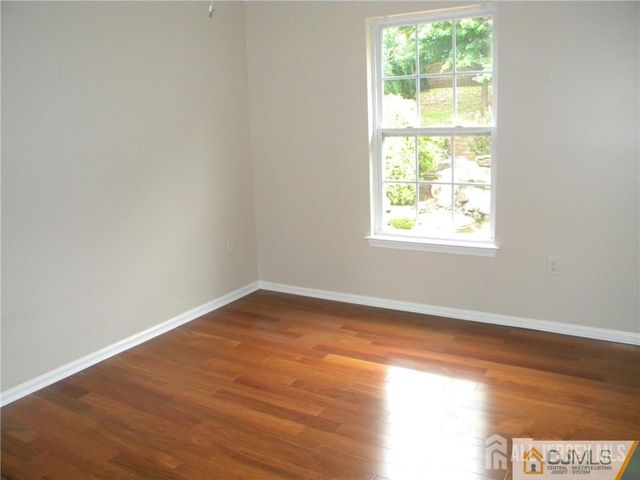 106 Sayreville Boulevard S, Sayreville, NJ 08872
