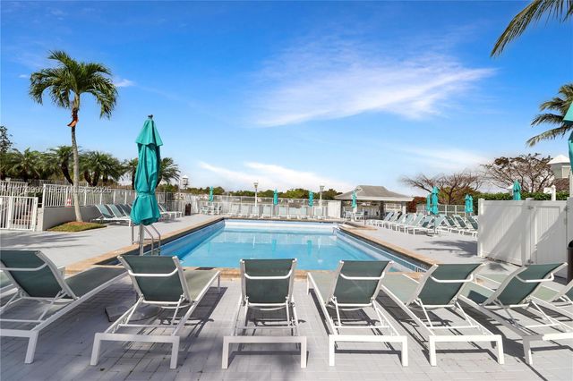 14141 SW 146th Ter, Miami, FL 33186