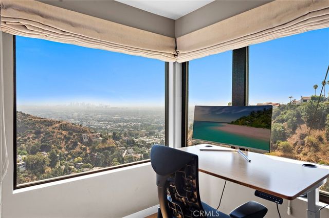 8179 Mannix, Los Angeles, CA 90046