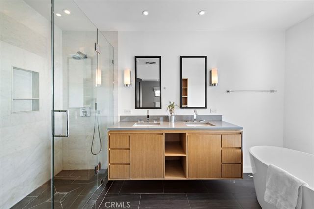 8179 Mannix, Los Angeles, CA 90046