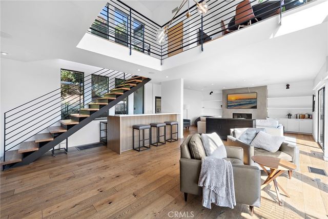 8179 Mannix, Los Angeles, CA 90046