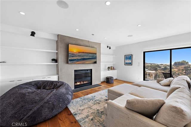8179 Mannix, Los Angeles, CA 90046