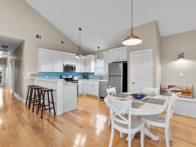 2709 Swan Court, Surfside Beach, TX 77541