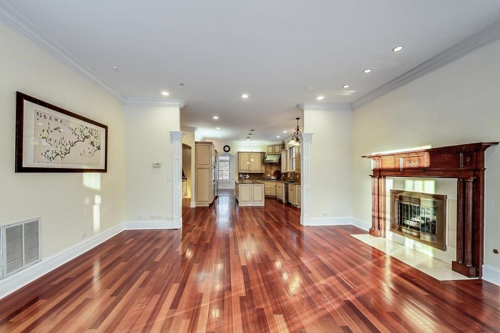 Image 17 of property listing at 430 South Avenue, Glencoe, IL 60022