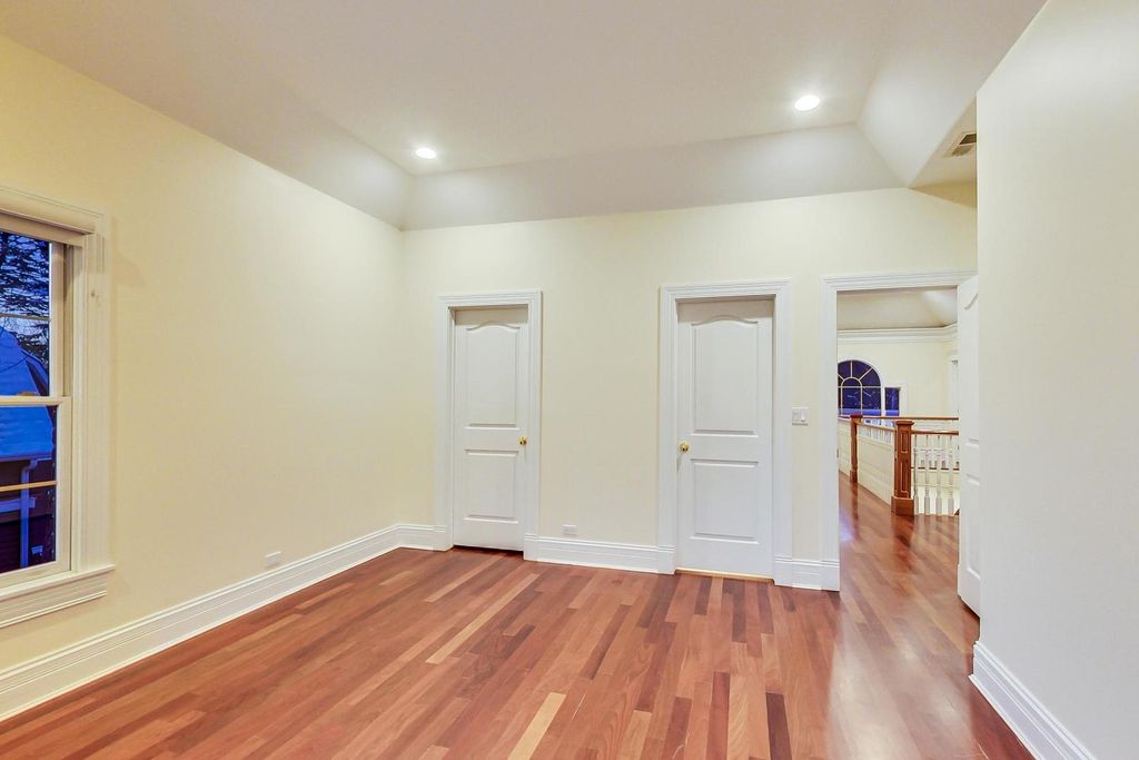 Image 31 of property listing at 430 South Avenue, Glencoe, IL 60022