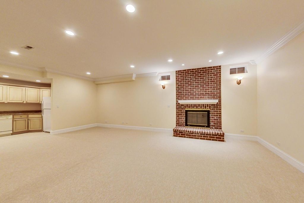 Image 45 of property listing at 430 South Avenue, Glencoe, IL 60022