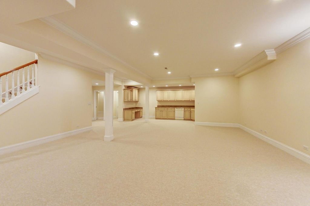 Image 47 of property listing at 430 South Avenue, Glencoe, IL 60022
