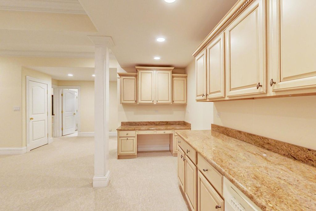 Image 49 of property listing at 430 South Avenue, Glencoe, IL 60022