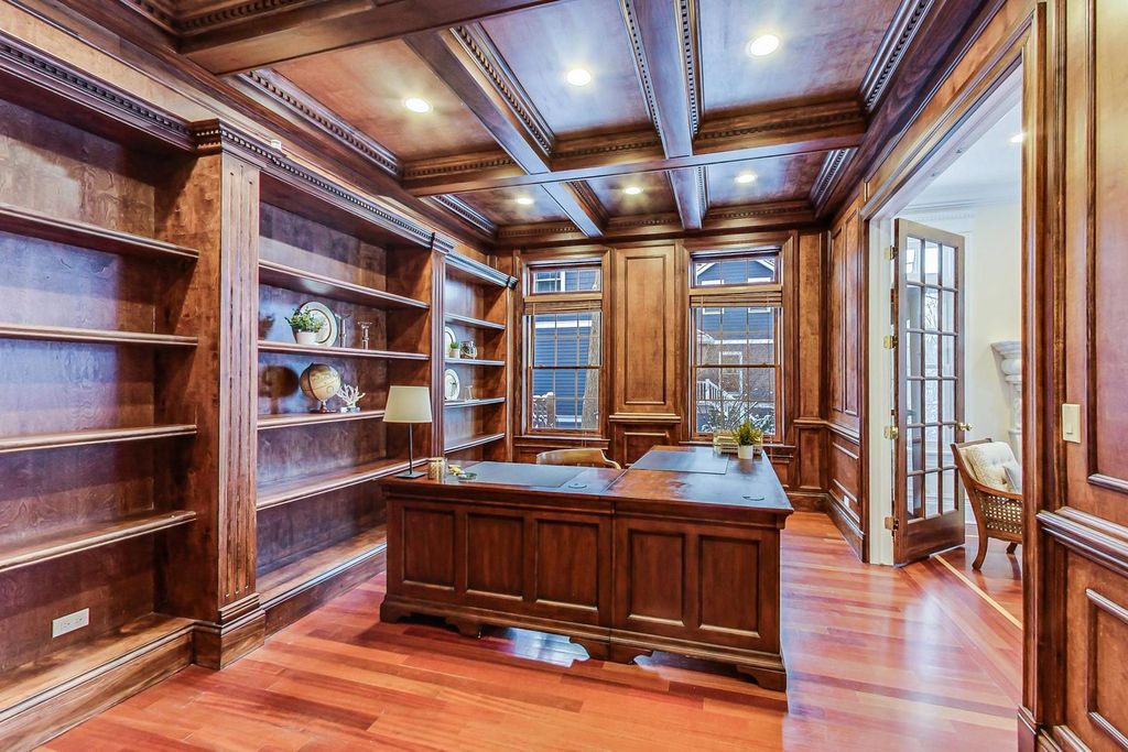 Image 6 of property listing at 430 South Avenue, Glencoe, IL 60022
