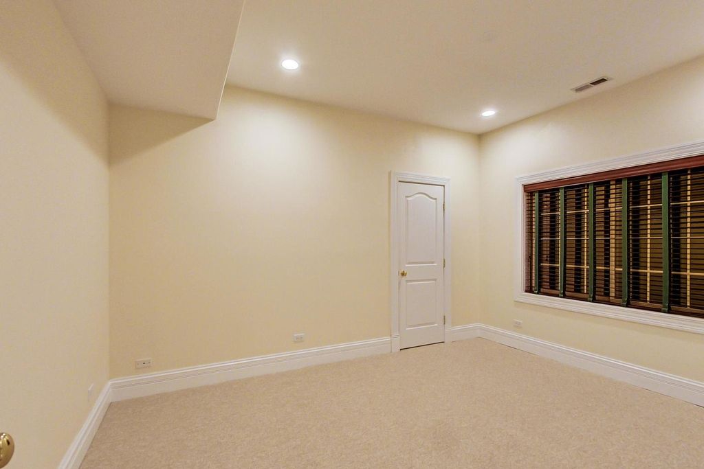 Image 54 of property listing at 430 South Avenue, Glencoe, IL 60022