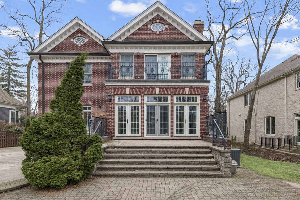 Image 59 of property listing at 430 South Avenue, Glencoe, IL 60022