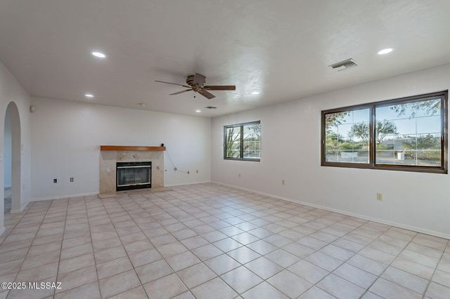 17411 S Camino Confianza, Sahuarita, AZ 85629