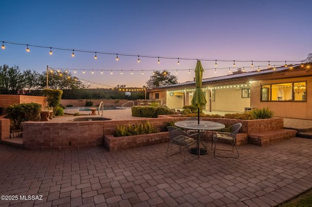 17411 S Camino Confianza, Sahuarita, AZ 85629