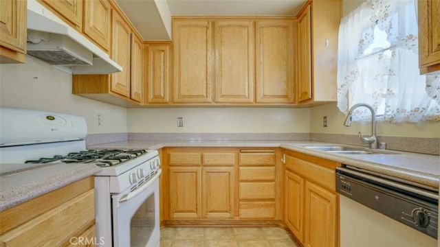 10504 Sunland 7, Sunland, CA 91040