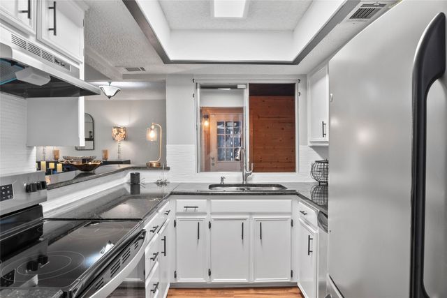 703 Trinidad Drive, Grand Prairie, TX 75052