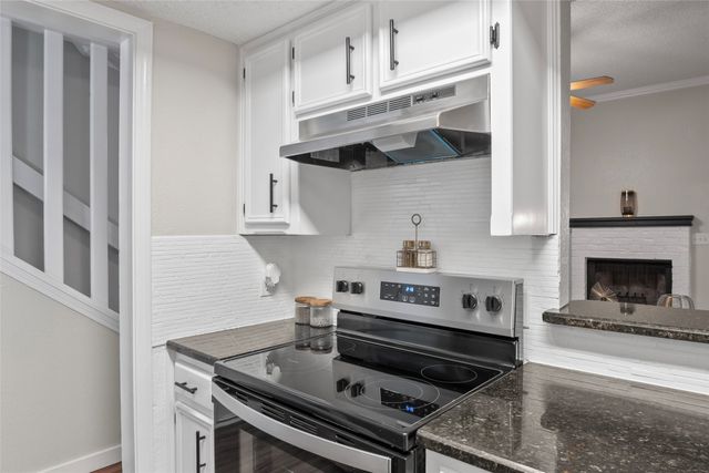 703 Trinidad Drive, Grand Prairie, TX 75052
