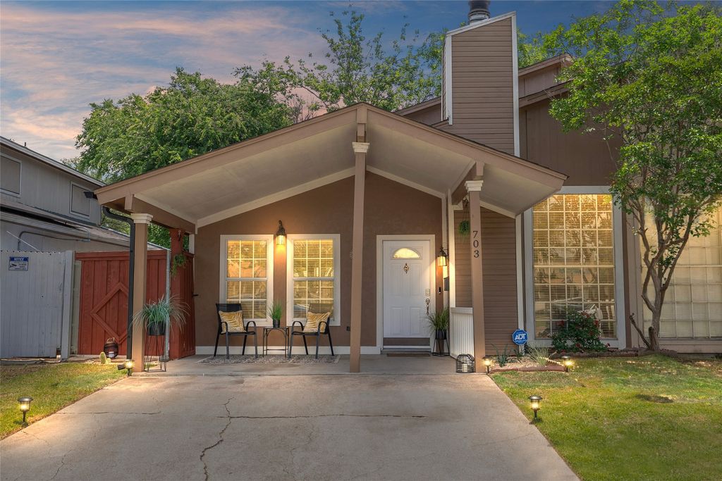 703 Trinidad Drive, Grand Prairie, TX 75052
