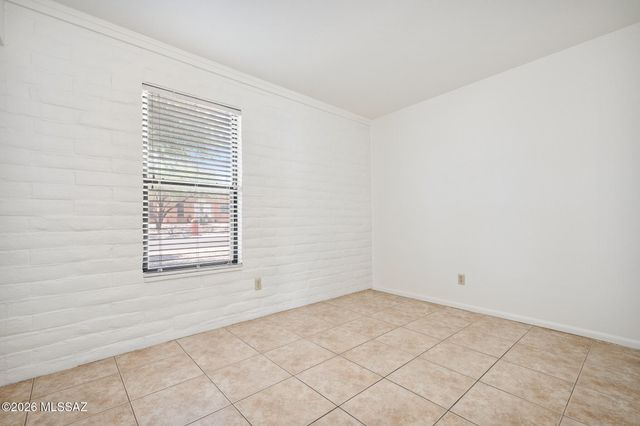 7331 E Brooks Drive, Tucson, AZ 85730