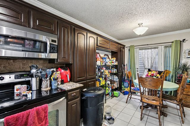 5706 Bramblewood Court, Arlington, TX 76017