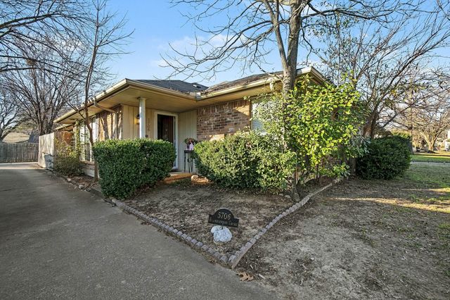 5706 Bramblewood Court, Arlington, TX 76017