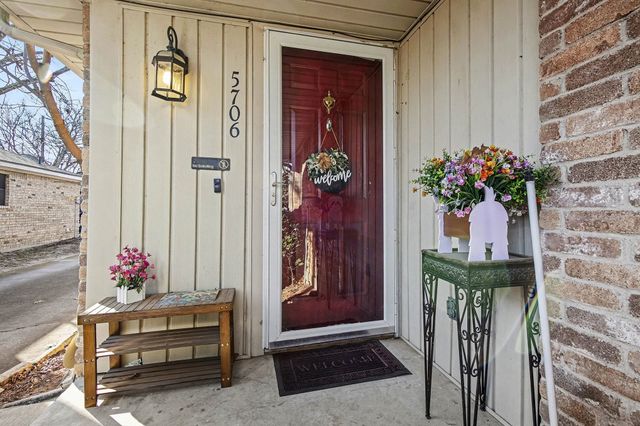 5706 Bramblewood Court, Arlington, TX 76017