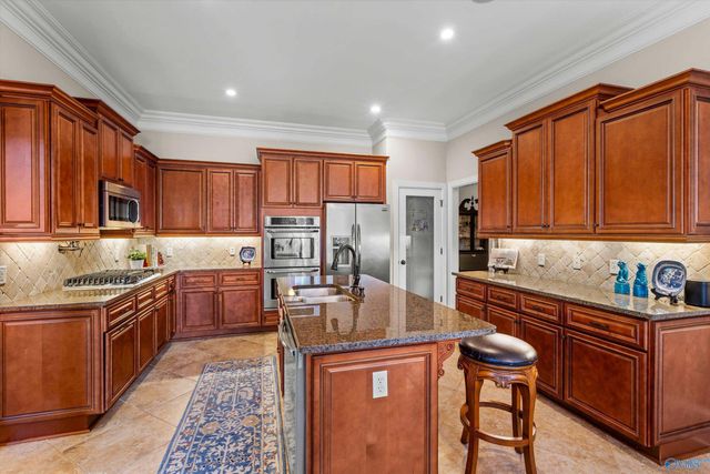 38 Cypress Grove Lane SW, Huntsville, AL 35824