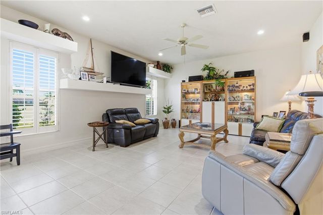 28448 Verde LN, Bonita Springs, FL 34135