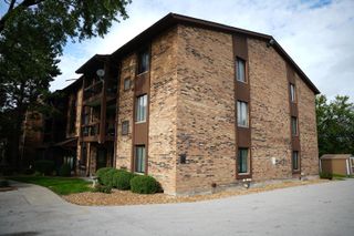 7505 175th Street 132, Tinley Park, IL 60477