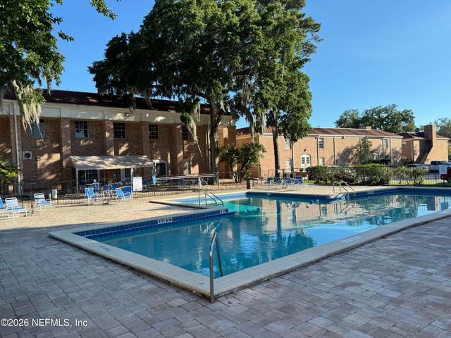5201 ATLANTIC Boulevard 194, Jacksonville, FL 32207