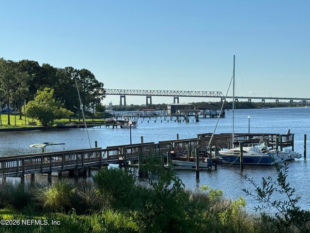 5201 ATLANTIC Boulevard 194, Jacksonville, FL 32207