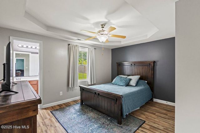 110 Woodbury Farm Drive, Jacksonville, NC 28540
