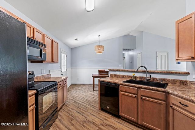 110 Woodbury Farm Drive, Jacksonville, NC 28540