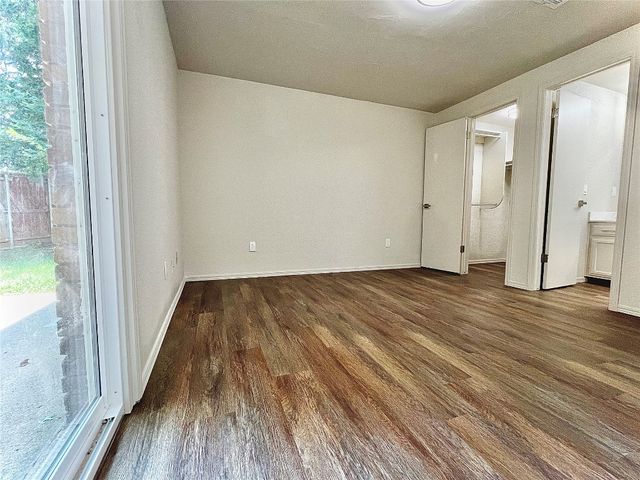 12517 SW 2nd Street, Yukon, OK 73099