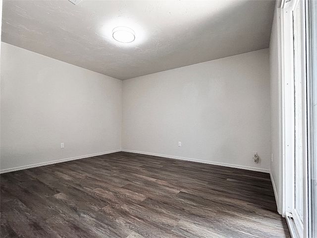 12517 SW 2nd Street, Yukon, OK 73099