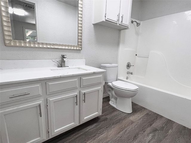 12517 SW 2nd Street, Yukon, OK 73099