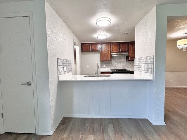 12517 SW 2nd Street, Yukon, OK 73099