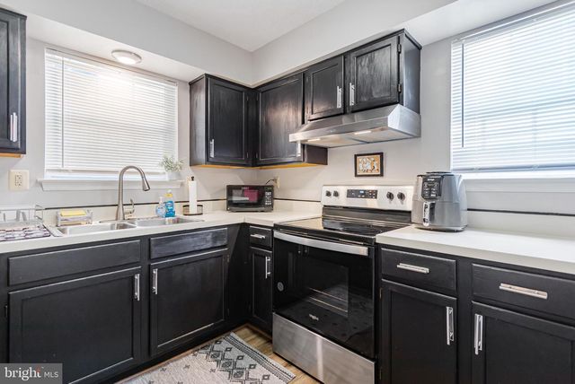 3713 WILKINSON DR #506, Suitland, MD 20746