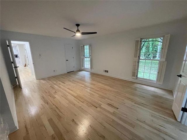 160 Boxelder Lane, Roswell, GA 30076
