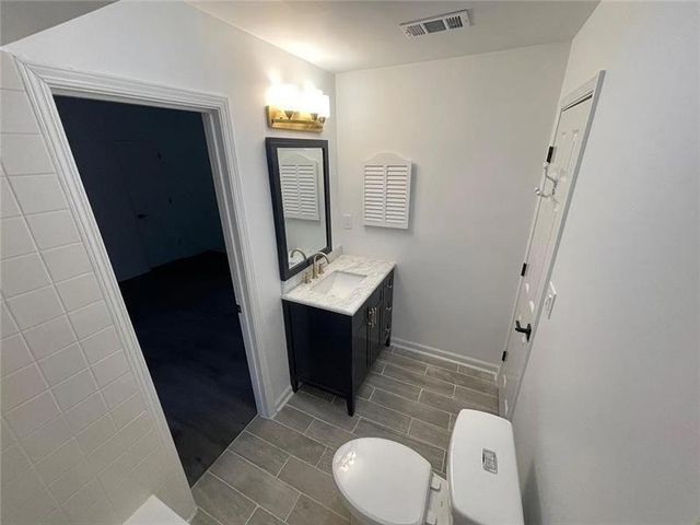 160 Boxelder Lane, Roswell, GA 30076
