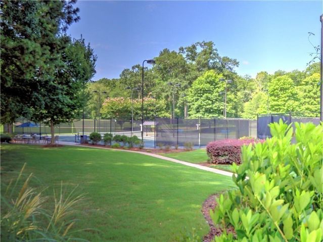 160 Boxelder Lane, Roswell, GA 30076