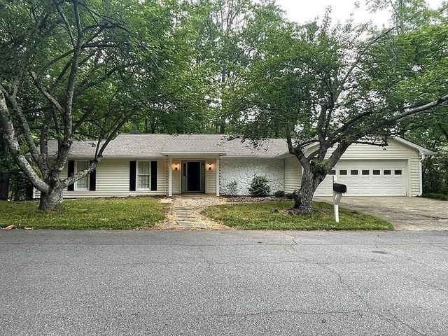 160 Boxelder Lane, Roswell, GA 30076