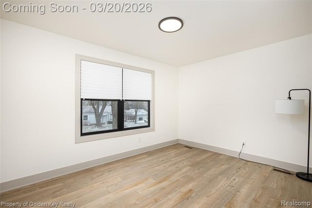 9453 Brookline Avenue, Plymouth, MI 48170