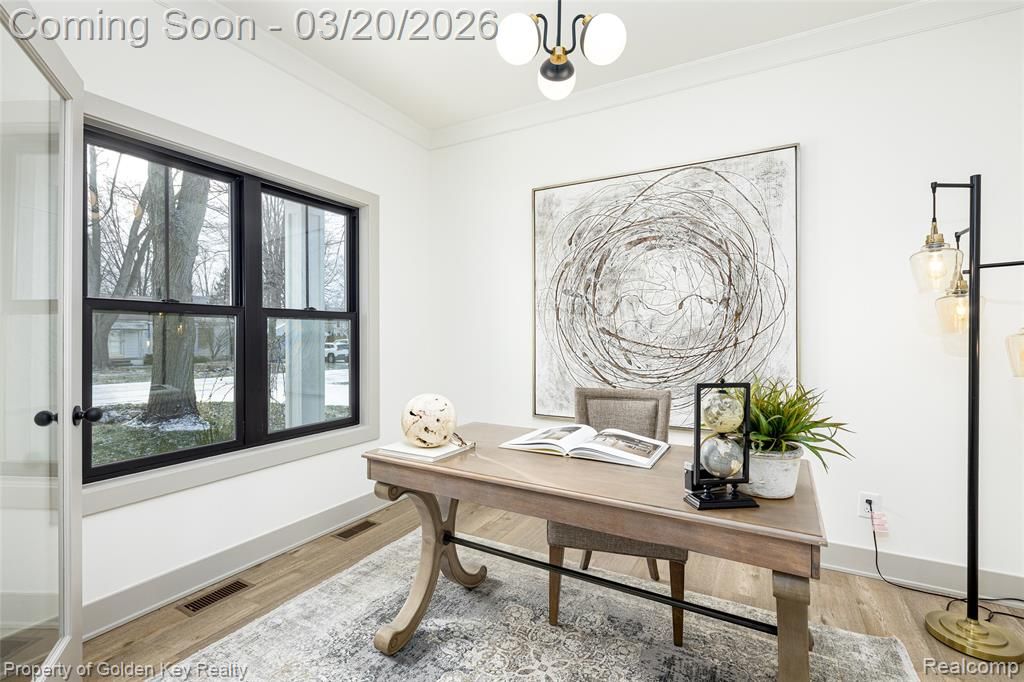 9453 Brookline Avenue, Plymouth, MI 48170