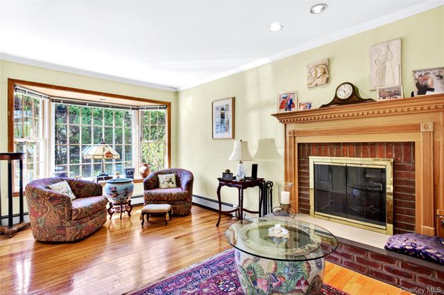 46 Mulberry Avenue, Garden City, NY 11530