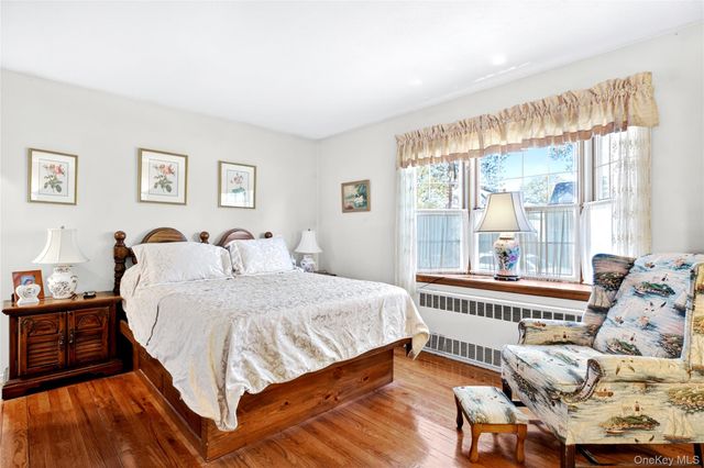 46 Mulberry Avenue, Garden City, NY 11530