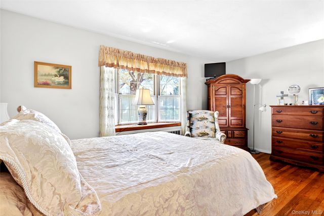 46 Mulberry Avenue, Garden City, NY 11530