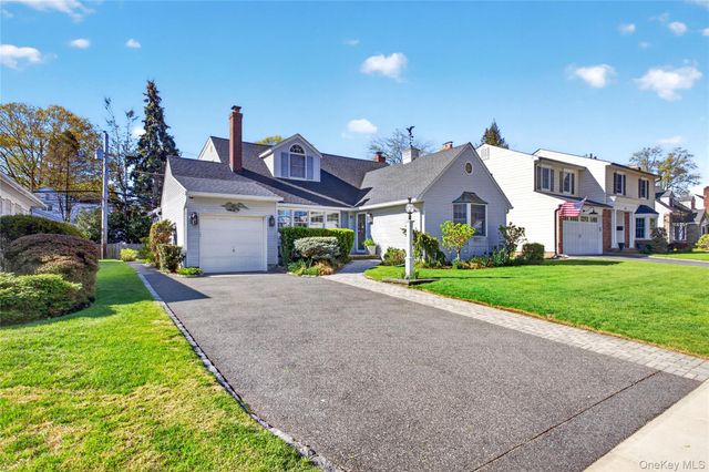 46 Mulberry Avenue, Garden City, NY 11530