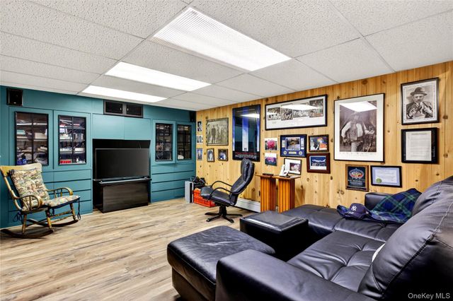 46 Mulberry Avenue, Garden City, NY 11530