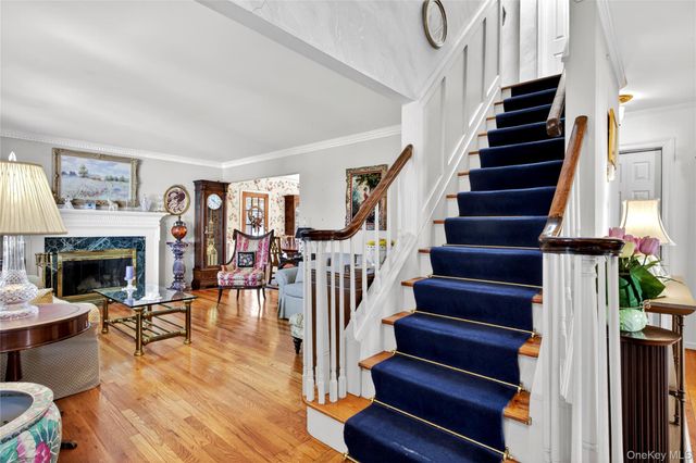 46 Mulberry Avenue, Garden City, NY 11530